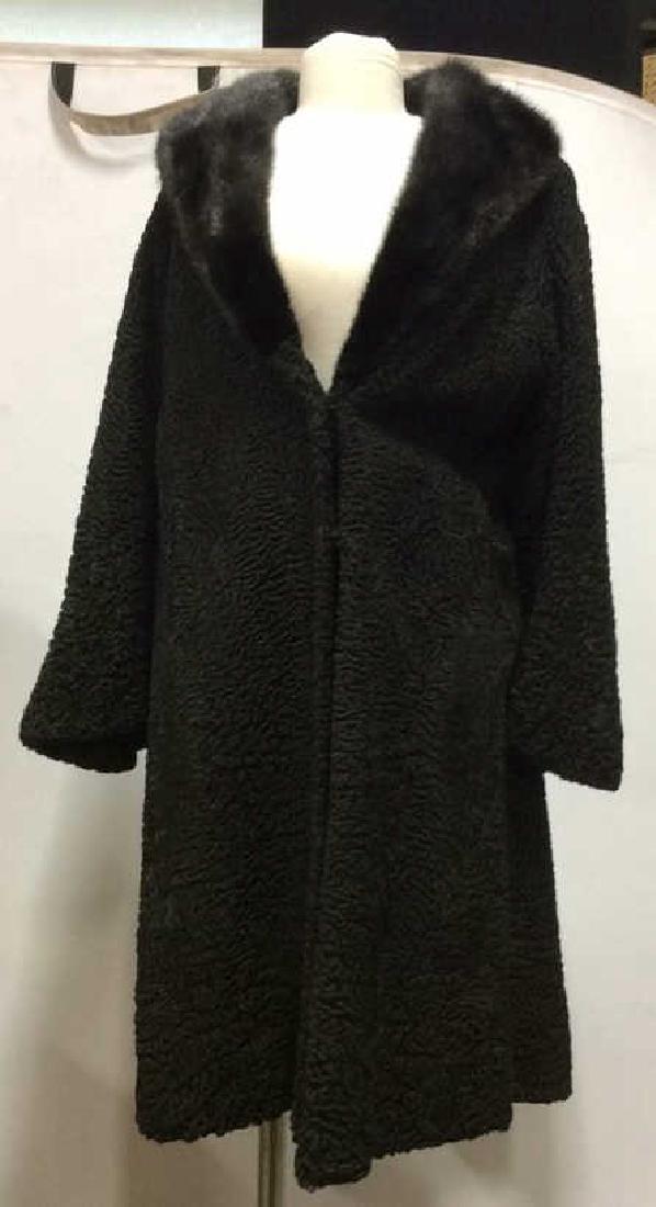 D. Veltry Ladies Fur Coat (1 of 5)