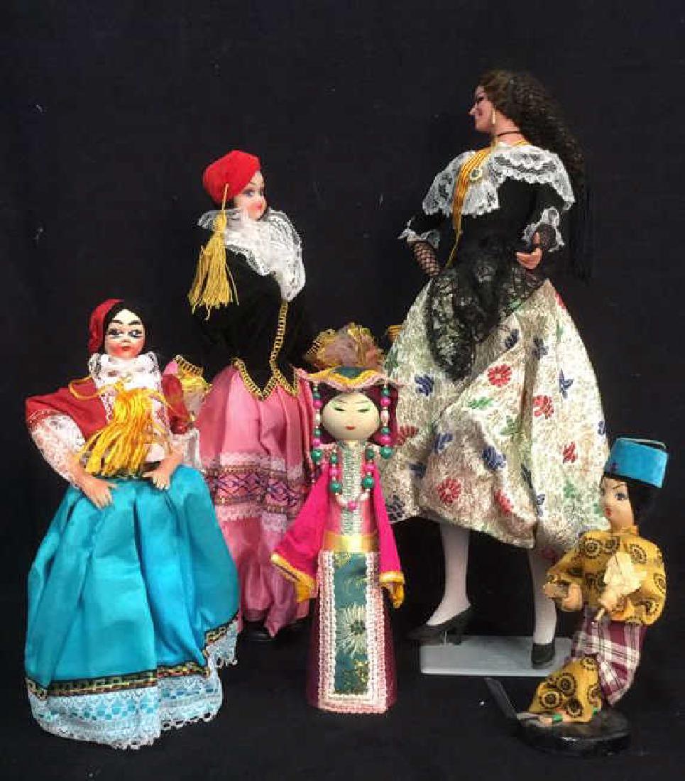 Lot of 5 International Doll Collectibles (1 of 6)