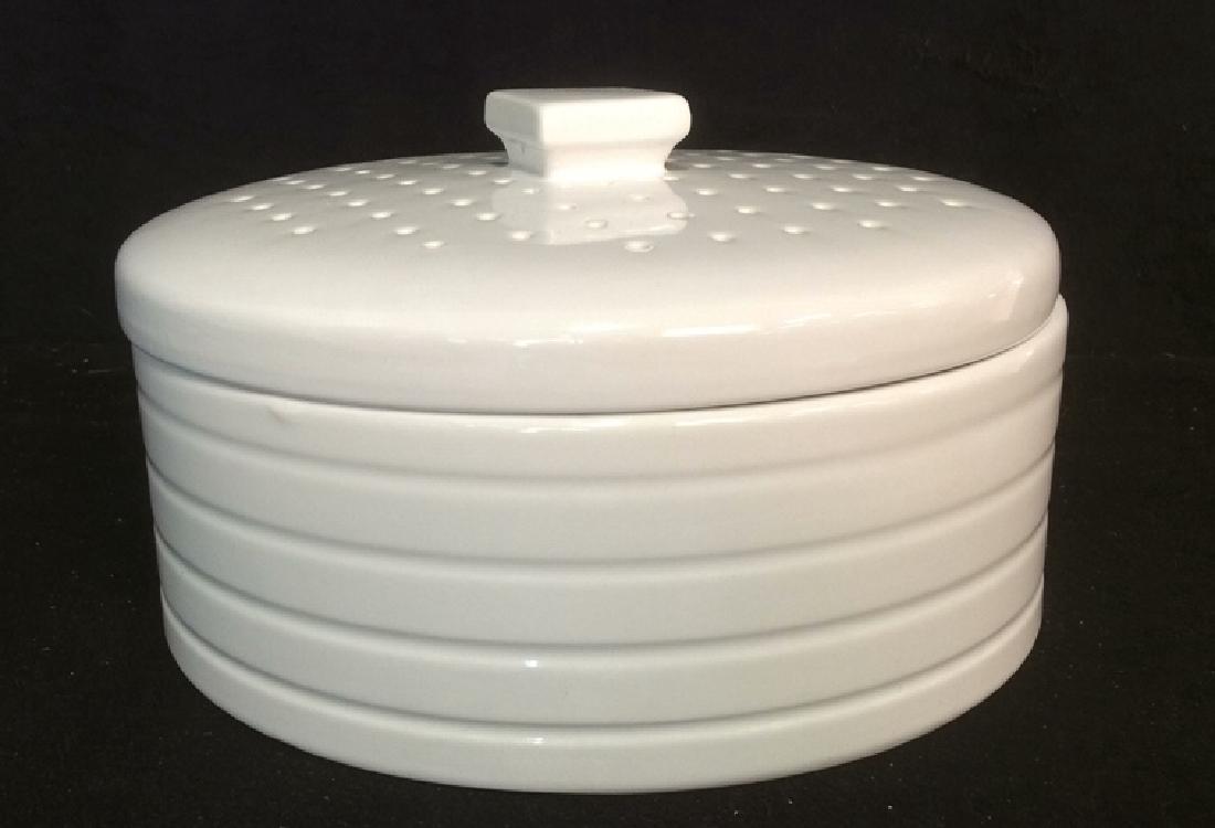 Ceramic Ventilated Lid Kitchenware: Measures approx 9 inches diameter and 4 inches tall.