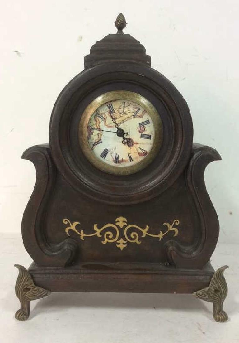 Vintage Footed Wooden Tabletop Mantle Clock (1 of 5)