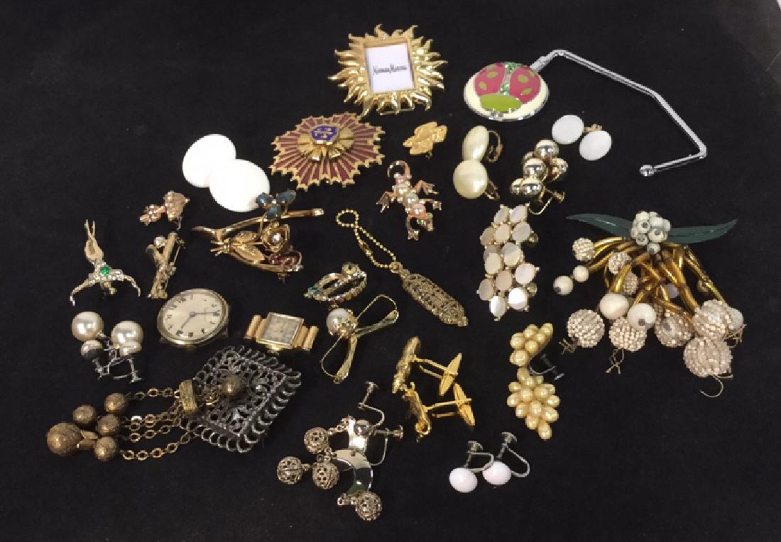 Lot 27 Assorted Estate Jewelry Brooches & More (1 of 10)