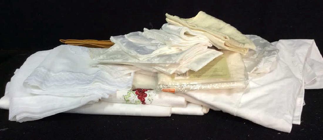 Group Lot Table Linens (1 of 7)
