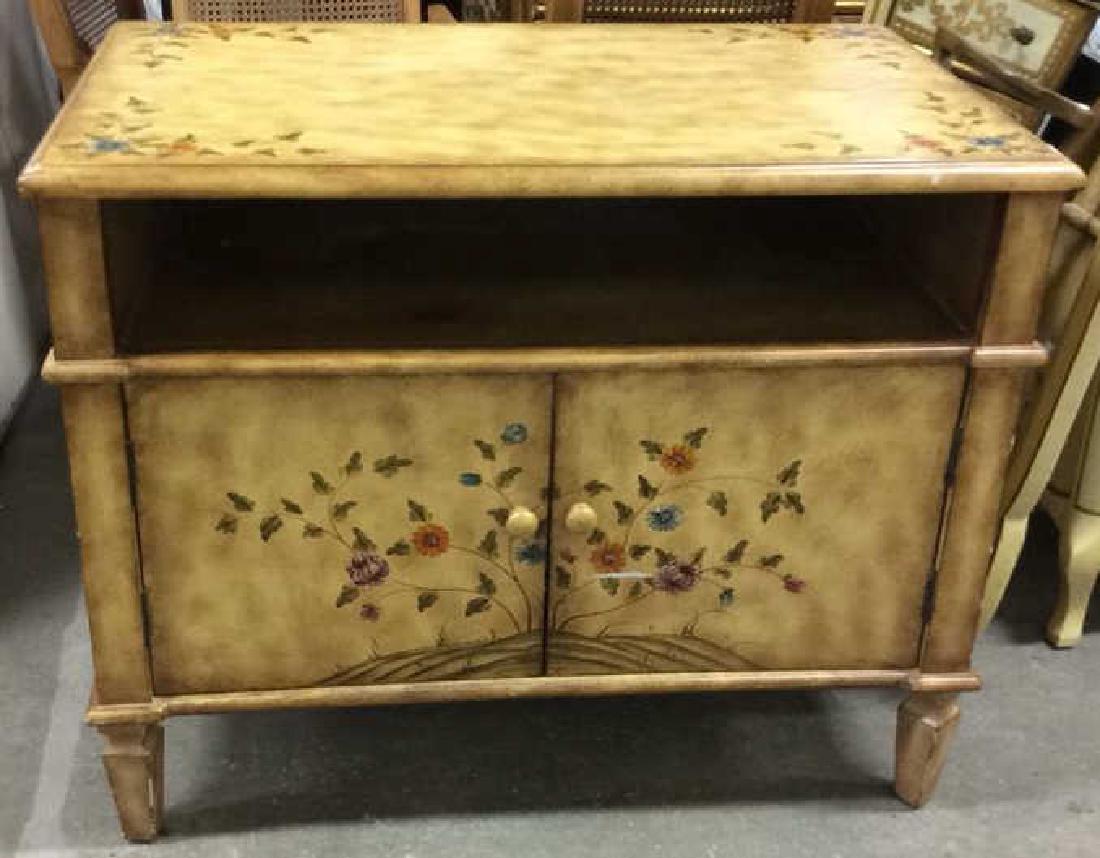 Vintage Wooden Floral Detailed End Table (1 of 10)