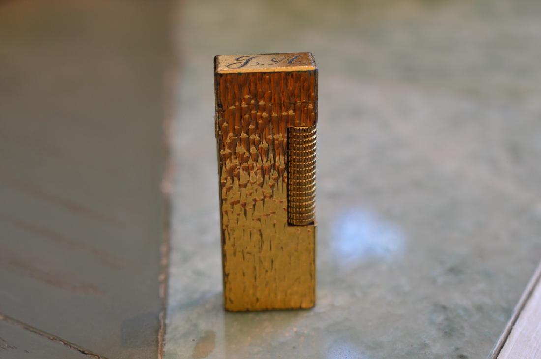 Genuine Dunhill Gold Plated Lighter (1 of 4)