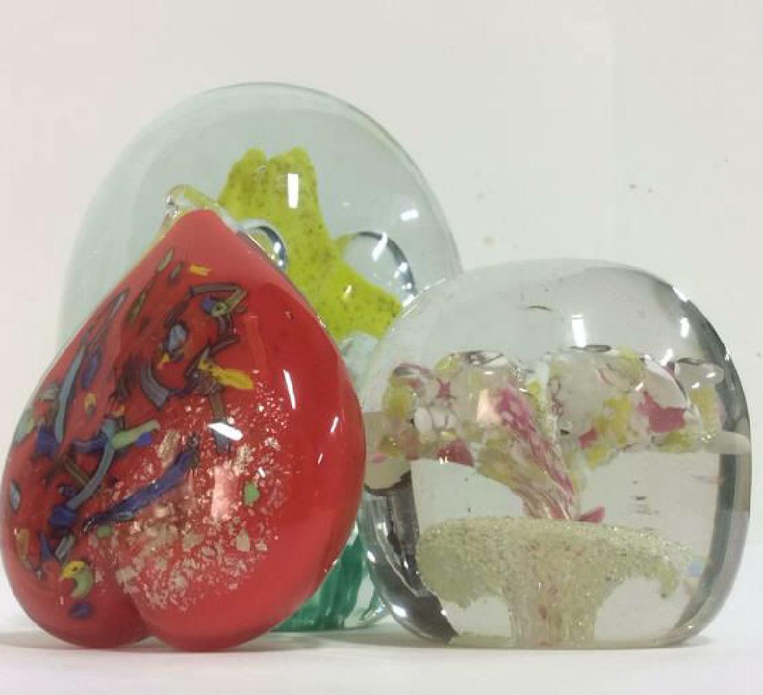 Lot 3 Venetian Art Glass Paperweights (1 of 10)