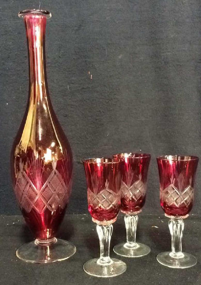Lot 4 Matching Blown Glass Ruby Vase and Glasses (1 of 10)