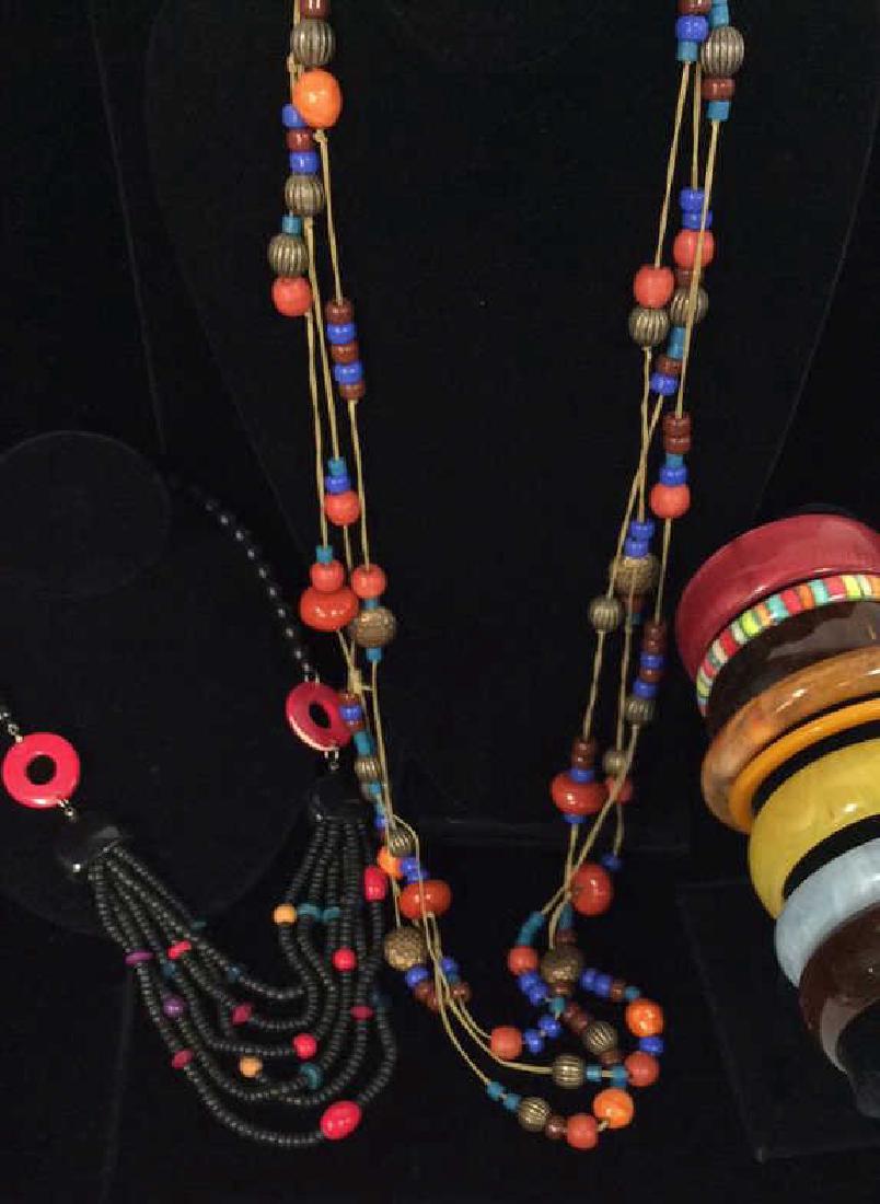 Lot Estate Assorted Beaded and Bakelite Jewelry (1 of 10)