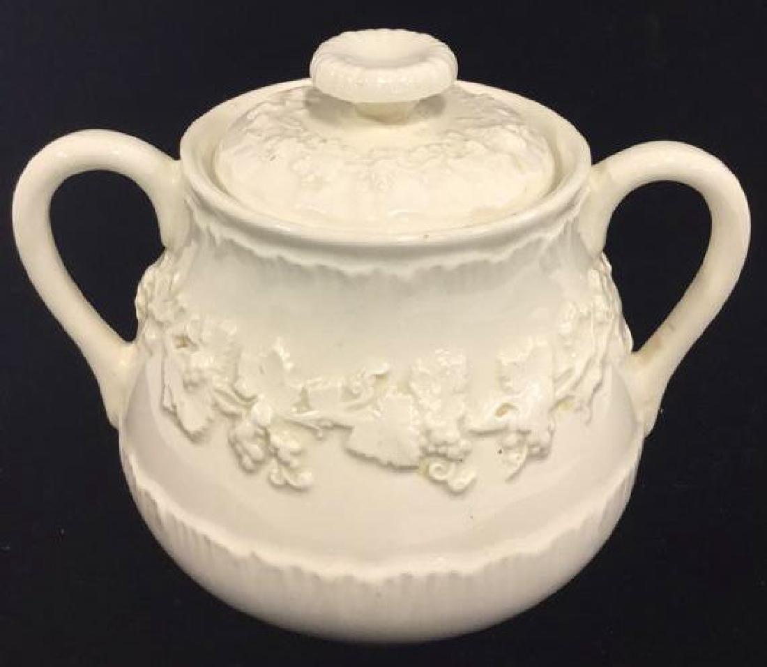 Wedgwood Dual Handled Sugar Dish With Lid (1 of 8)