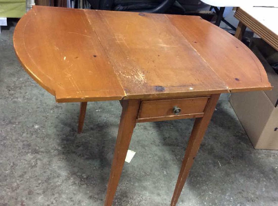 BRANDT End Table W Drop Folding Leaves (1 of 9)