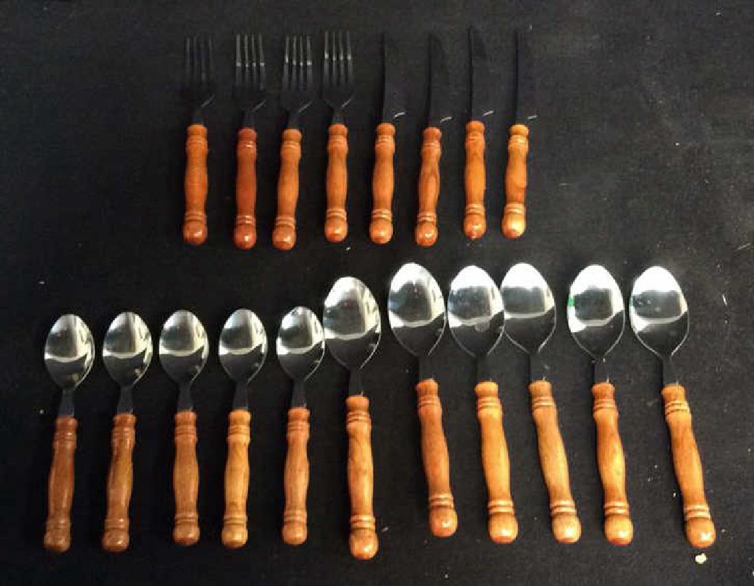 Lot 19 Stainless Steel Cutlery (1 of 8)