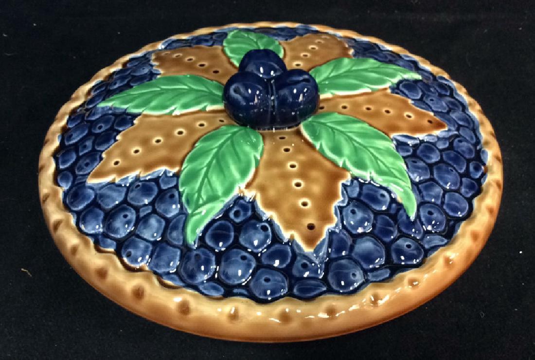 CALDOR Ceramic Hand Painted Pie Plate (1 of 10)