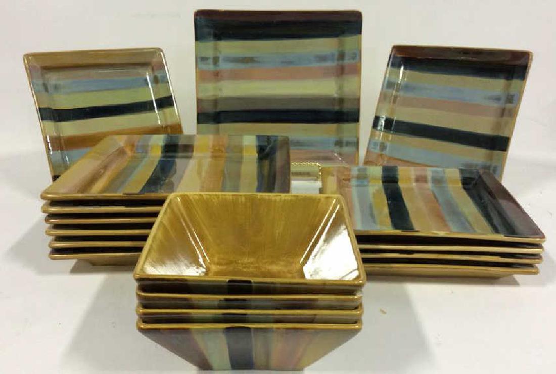 Lot 17 TABLETOP GALLERY YORK Ceramic Plates (1 of 10)