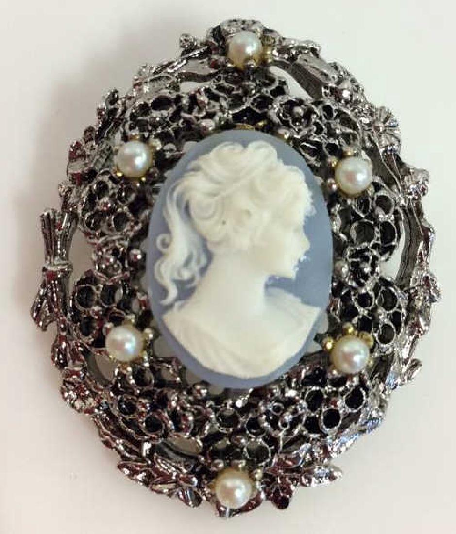 Silver Toned Metal Cameo Brooch Pin (1 of 6)