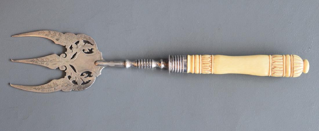 Ornate Antique Bakerlite Fish Serving Fork (1 of 2)