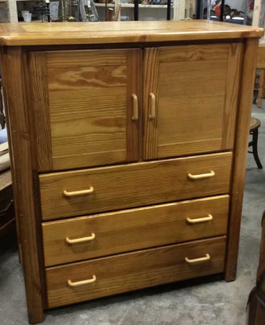 Light Wood Round Edged Dresser (1 of 10)