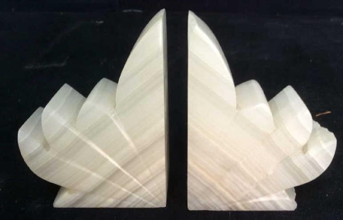 Pair Sculpted Onyx Book ends (1 of 7)