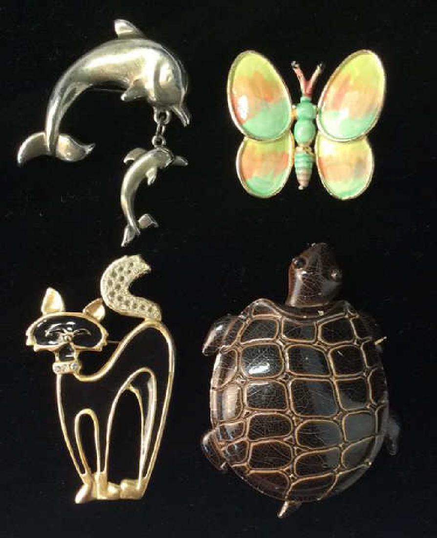 Lot 4 Women’s Animal Figural Brooch Pins (1 of 10)