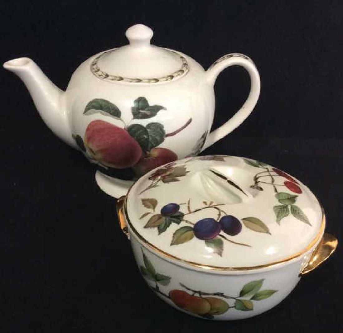 Lot 2 Porcelain Tabletop Accessories, England (1 of 10)