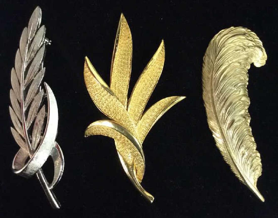 Lot 3 Assorted Women's Brooch Pins (1 of 8)