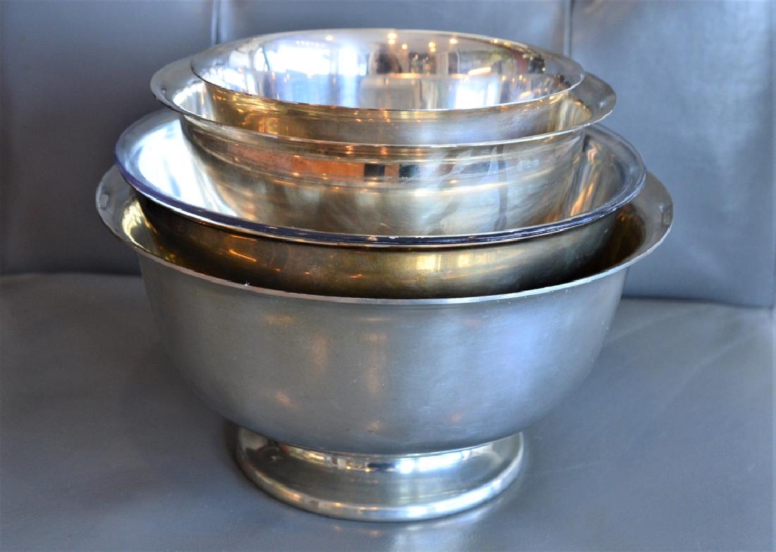 Set of 4 Nesting Silverplated Bowls (1 of 2)