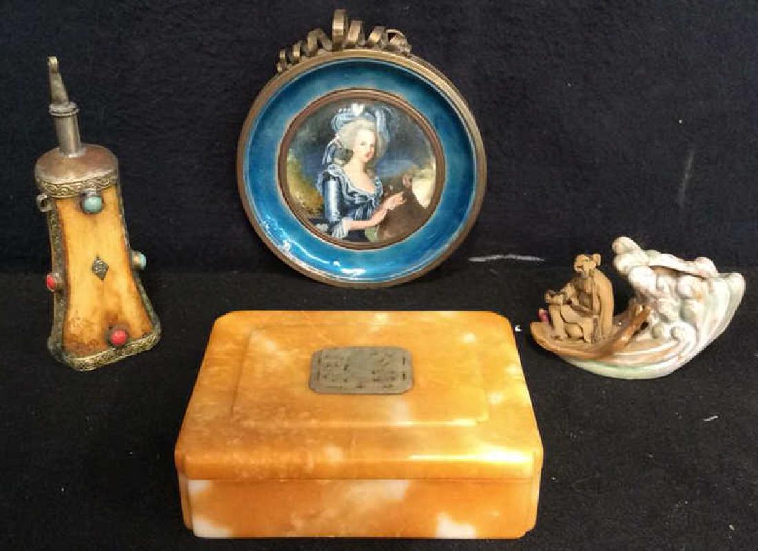 Lot 4 Tabletop Accessories Oddities (1 of 5)