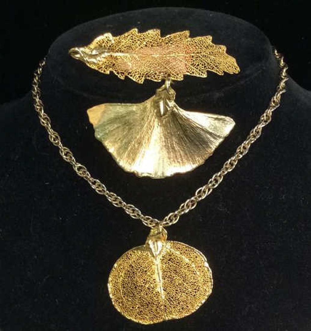 Gold Toned Necklace W Leaf Design Pendants (1 of 7)