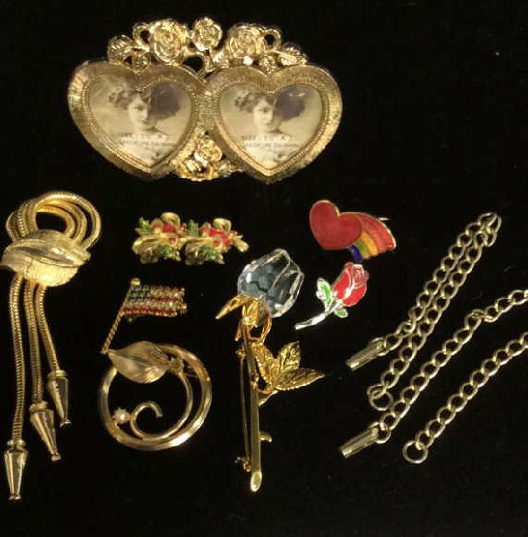 Lot 10 Assorted Costume Jewelry and More (1 of 9)