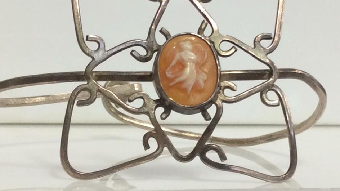 Vintage Silver Toned Metal Bracelet (1 of 6)