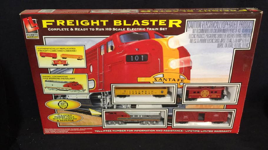 Life Like Trains Freight Blaster Train Set