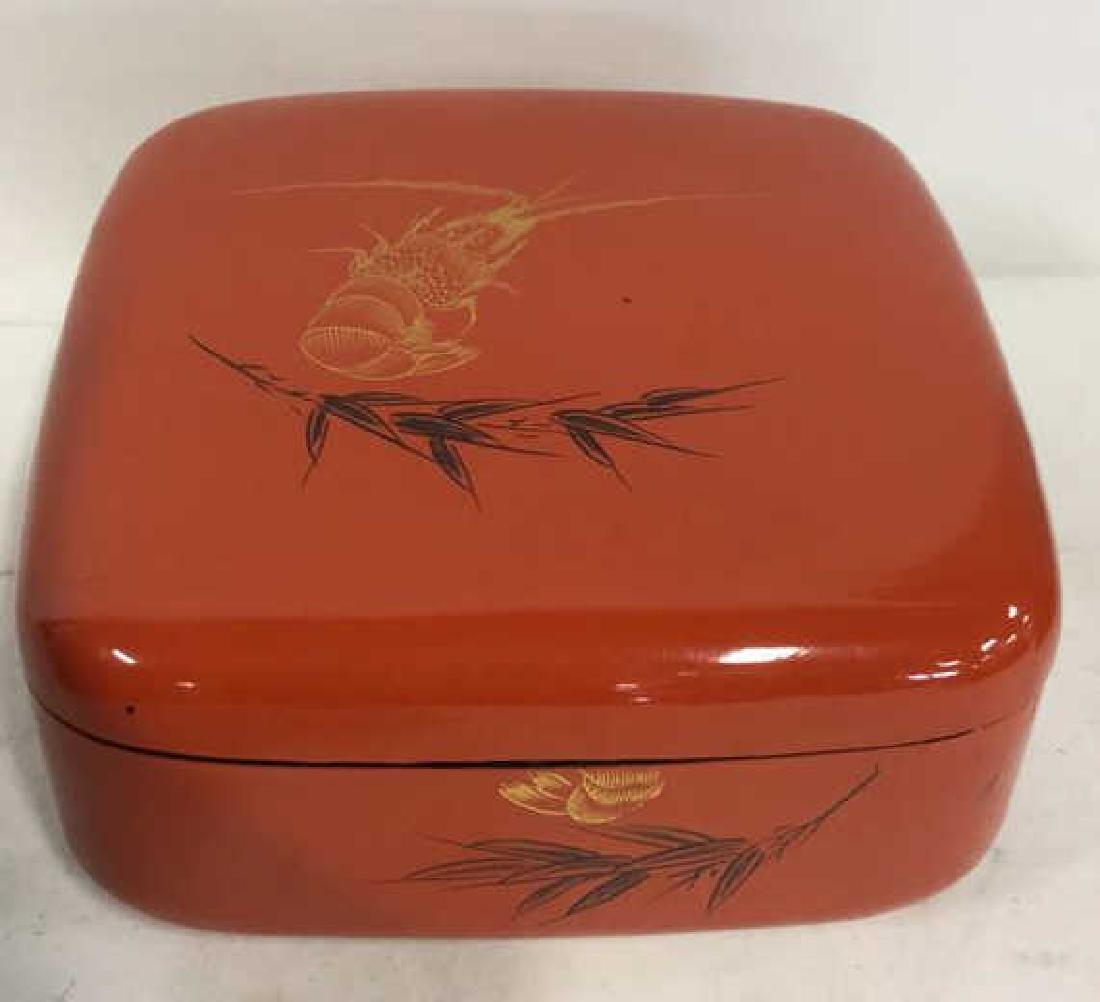 Oriental Lacquered Box With 8 Cups Set (1 of 5)