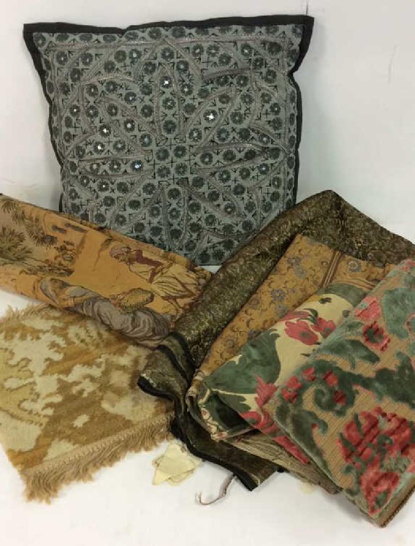 Lot 7 Assorted Vintage Linens and More (1 of 10)