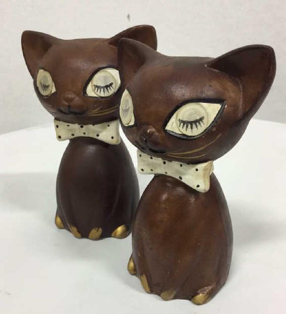 Pair Ceramic Cat Figural Salt and Pepper Shakers (1 of 7)