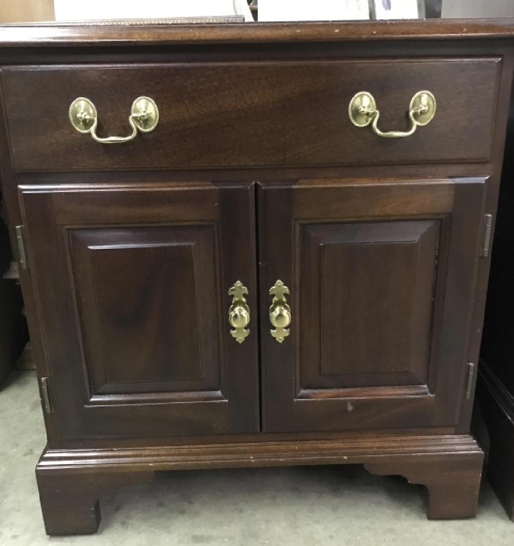 L&J.G. STICKLEY End Table Cabnet (1 of 7)