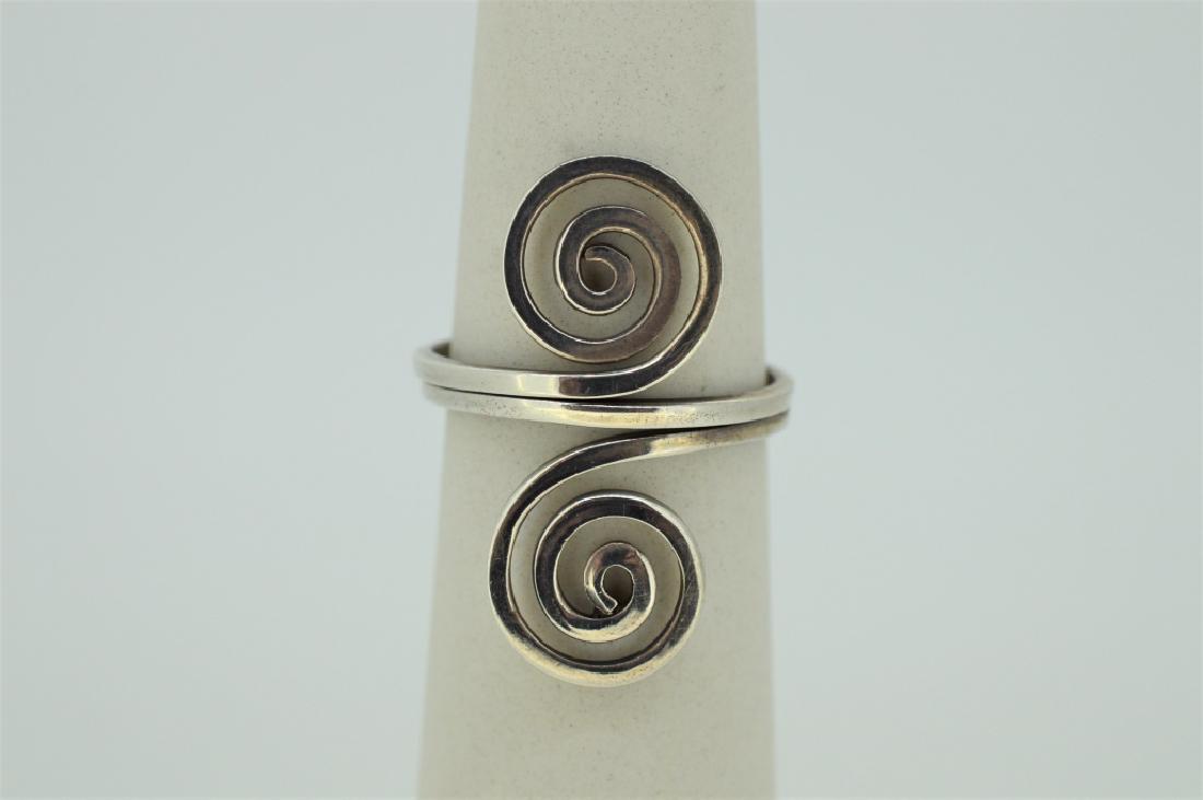 Late 1960's Mod Sterling Silver Ring - Size 8 (1 of 3)