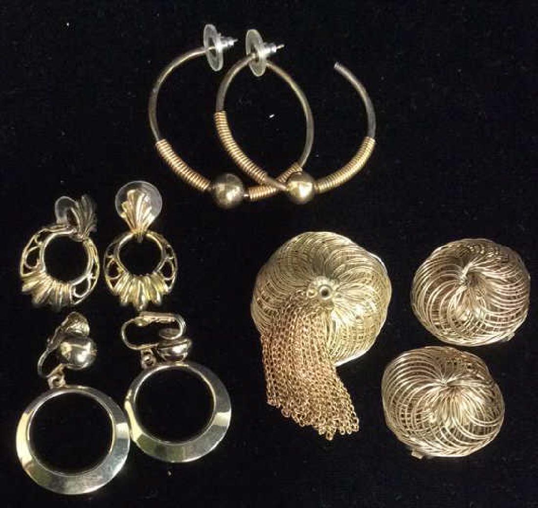 Lot 5 Gold Toned Costume Jewelry (1 of 8)