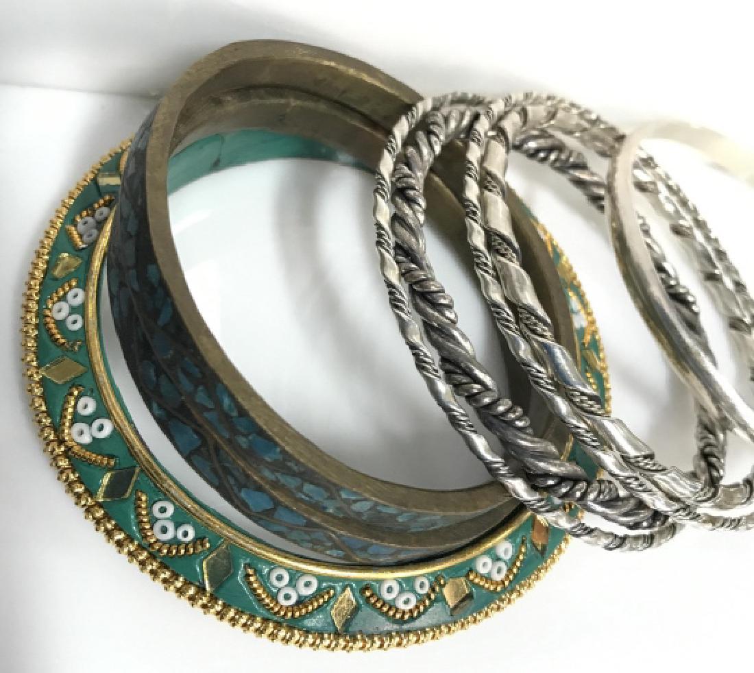 Lot 8 Assorted Women's Bangle Bracelets Jewelry (1 of 8)