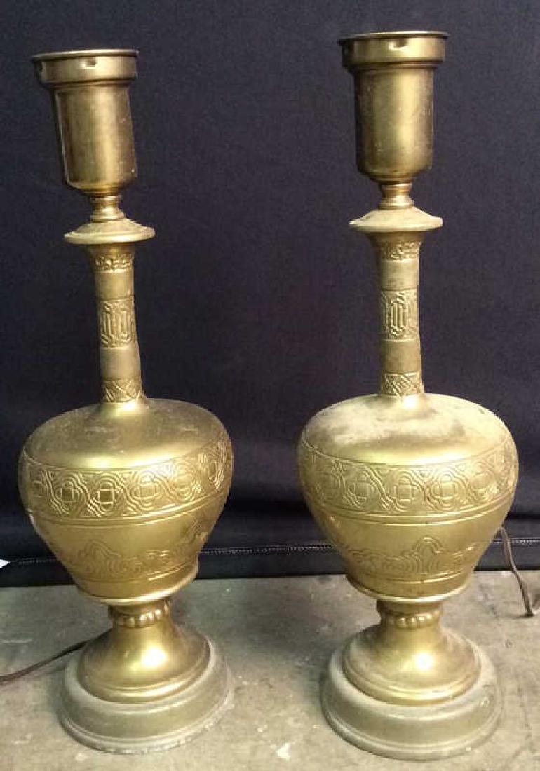Lot 2 Vintage Brass Repousse Table Lamps (1 of 8)