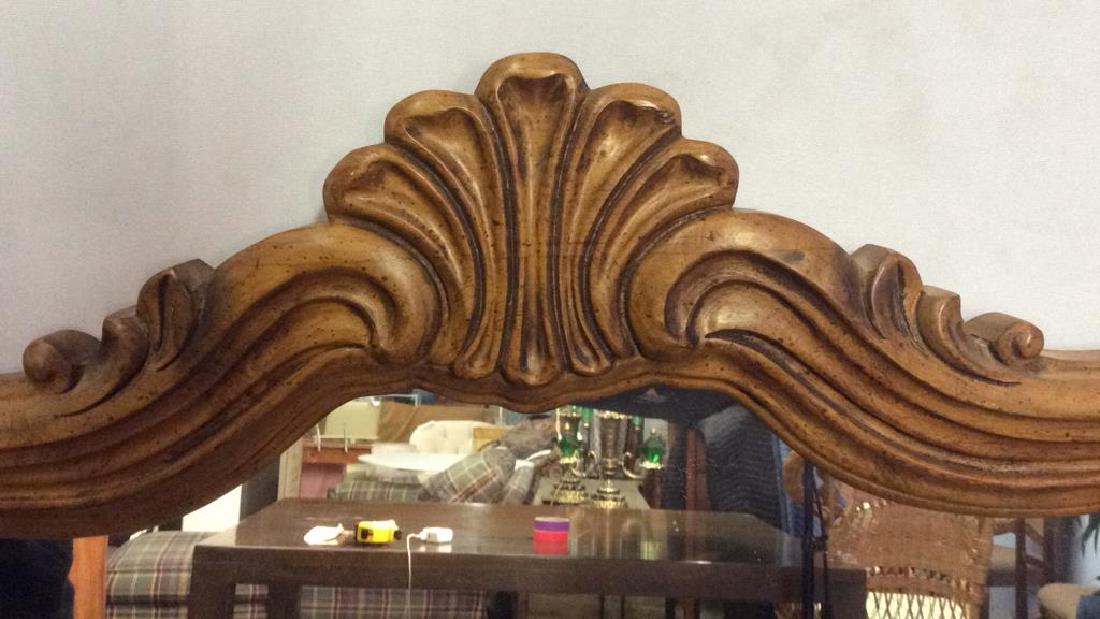 DREXEL HERITAGE GRAND TOUR Carved Wooden Mirror (1 of 10)