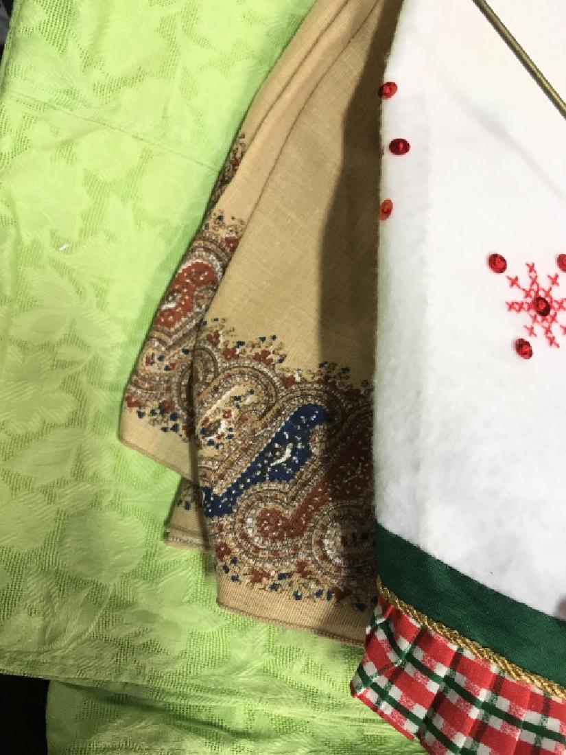 Group Lot Assorted Linens (1 of 6)