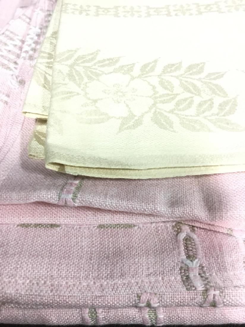 Group Lot Linens Assorted (1 of 5)