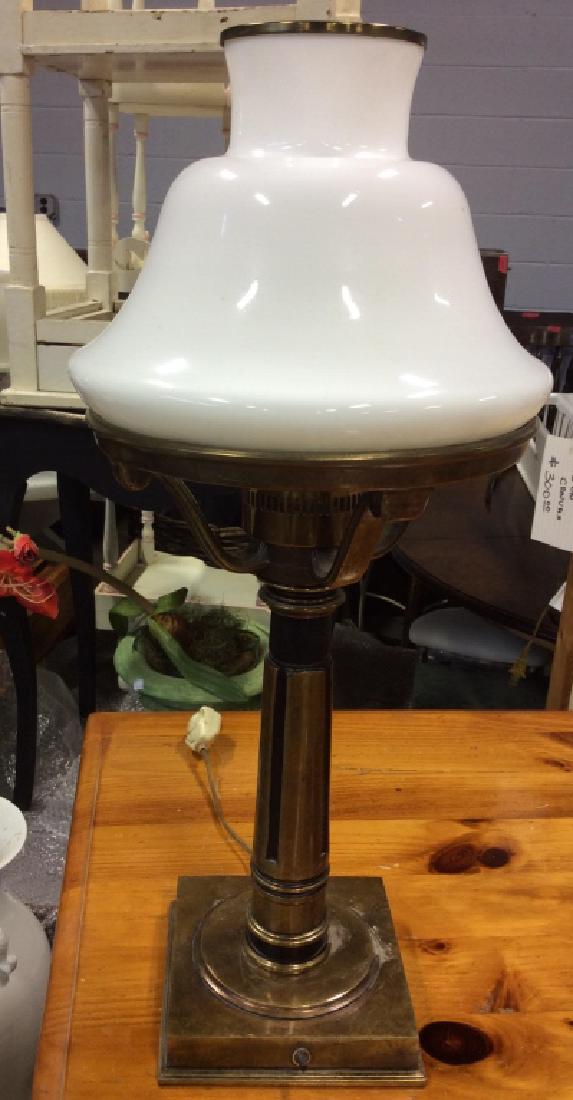Vintage Gold Toned Brass Metal Table Lamp (1 of 8)