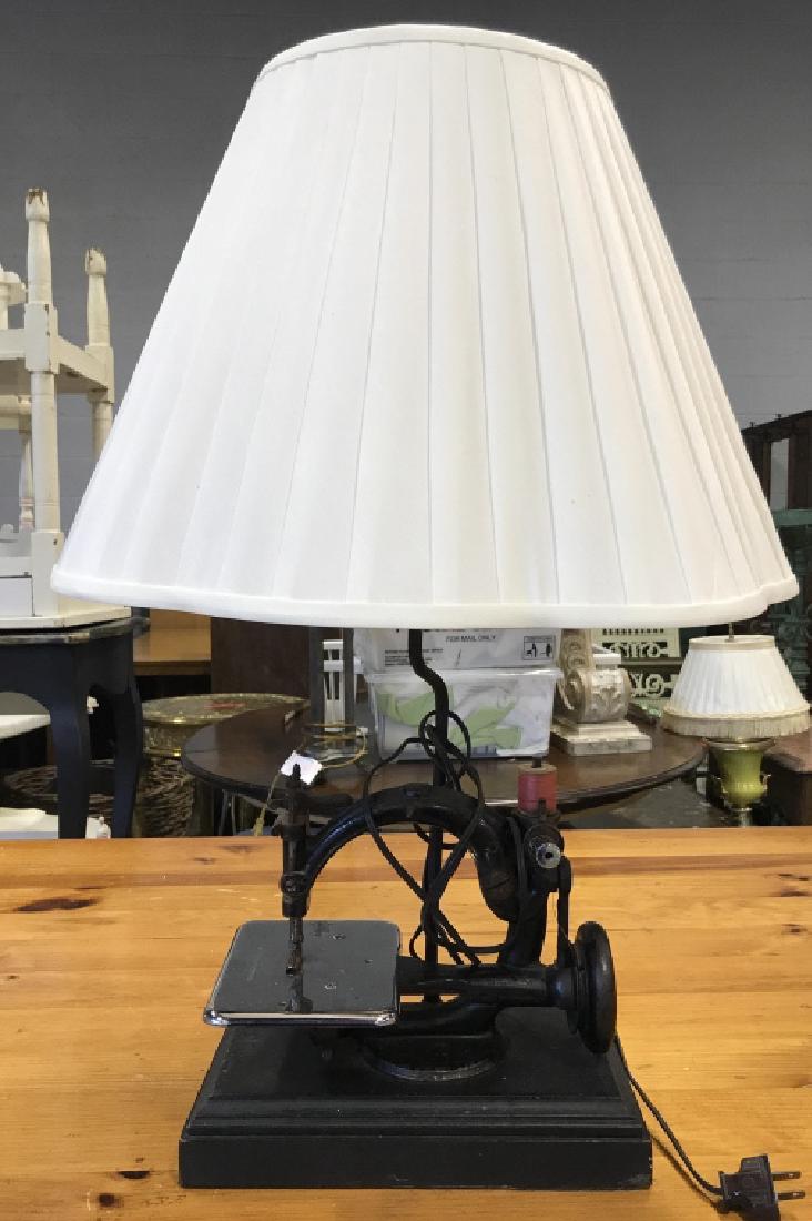 KRUSE & MURPHY Sewing Machine Lamp (1 of 8)