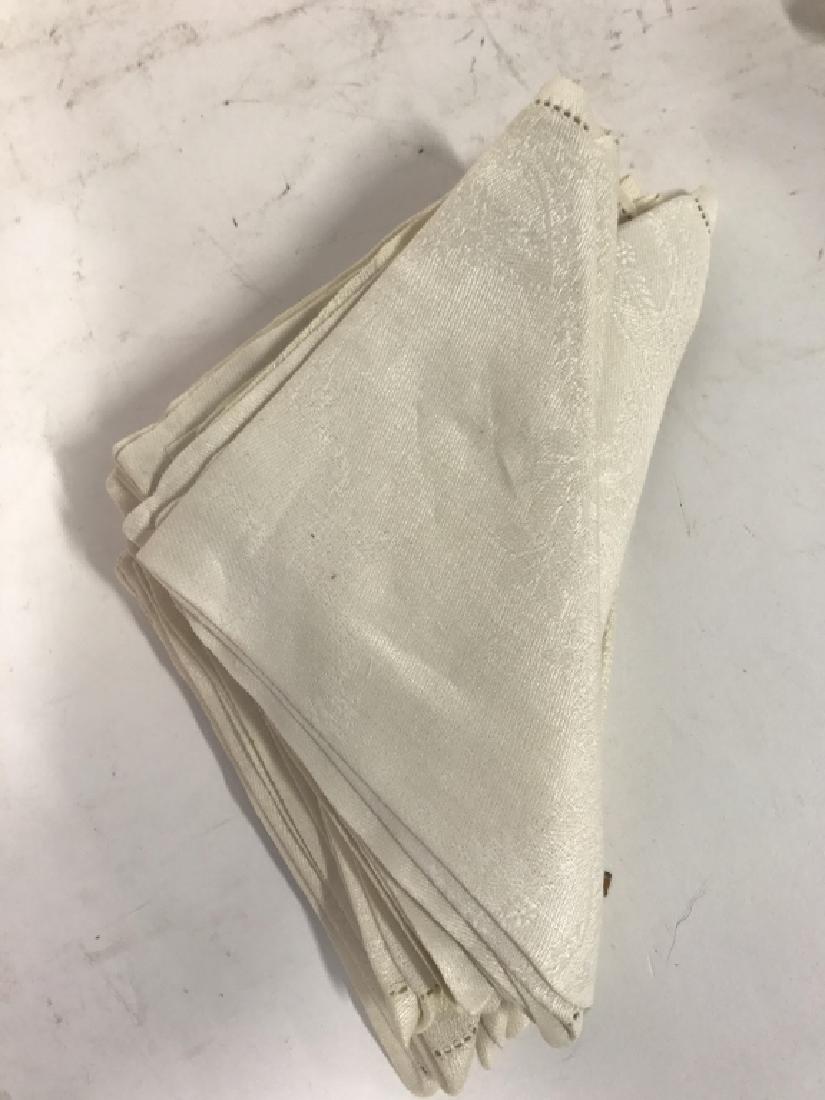 Linen Fiandra Napkins Set (1 of 4)