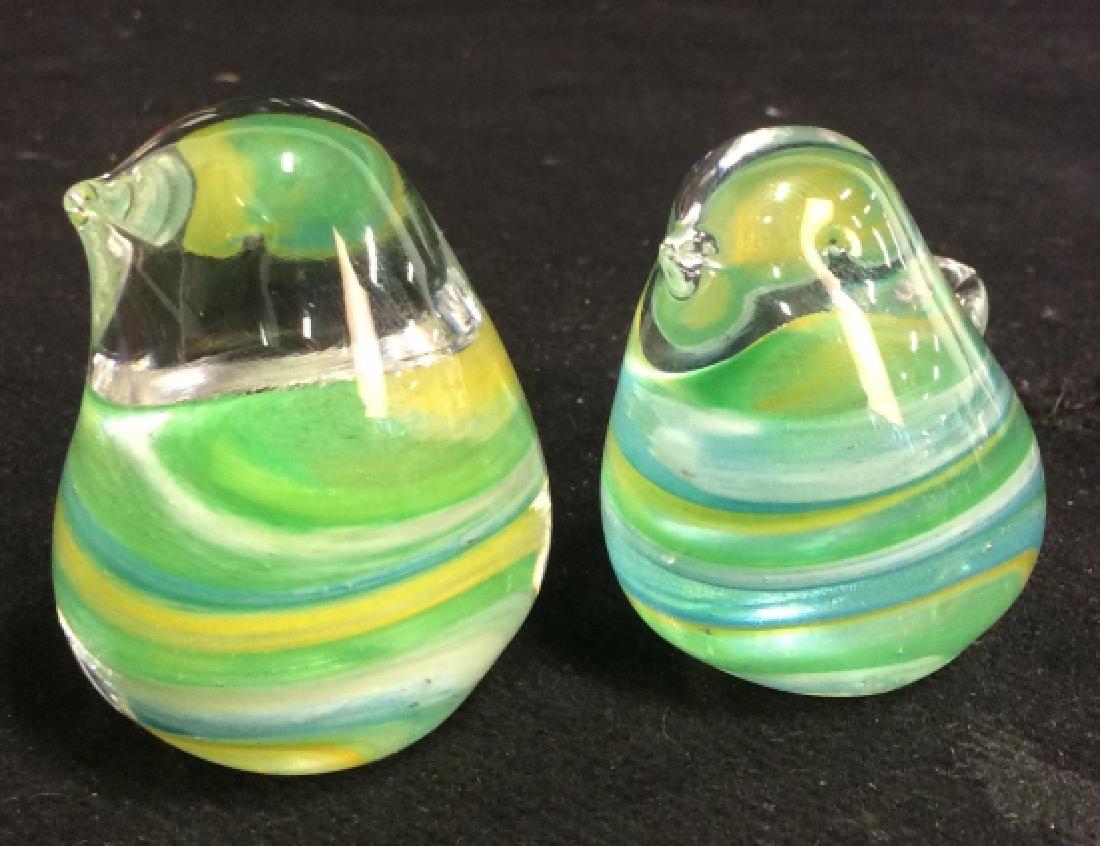 Pair Paperweight Multicolored Birds (1 of 8)