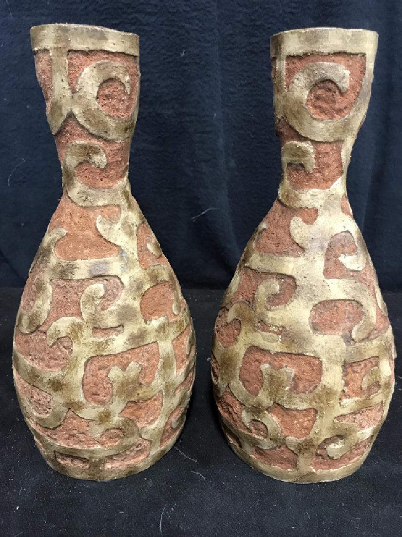 Pair Mayan Style Vases (1 of 8)