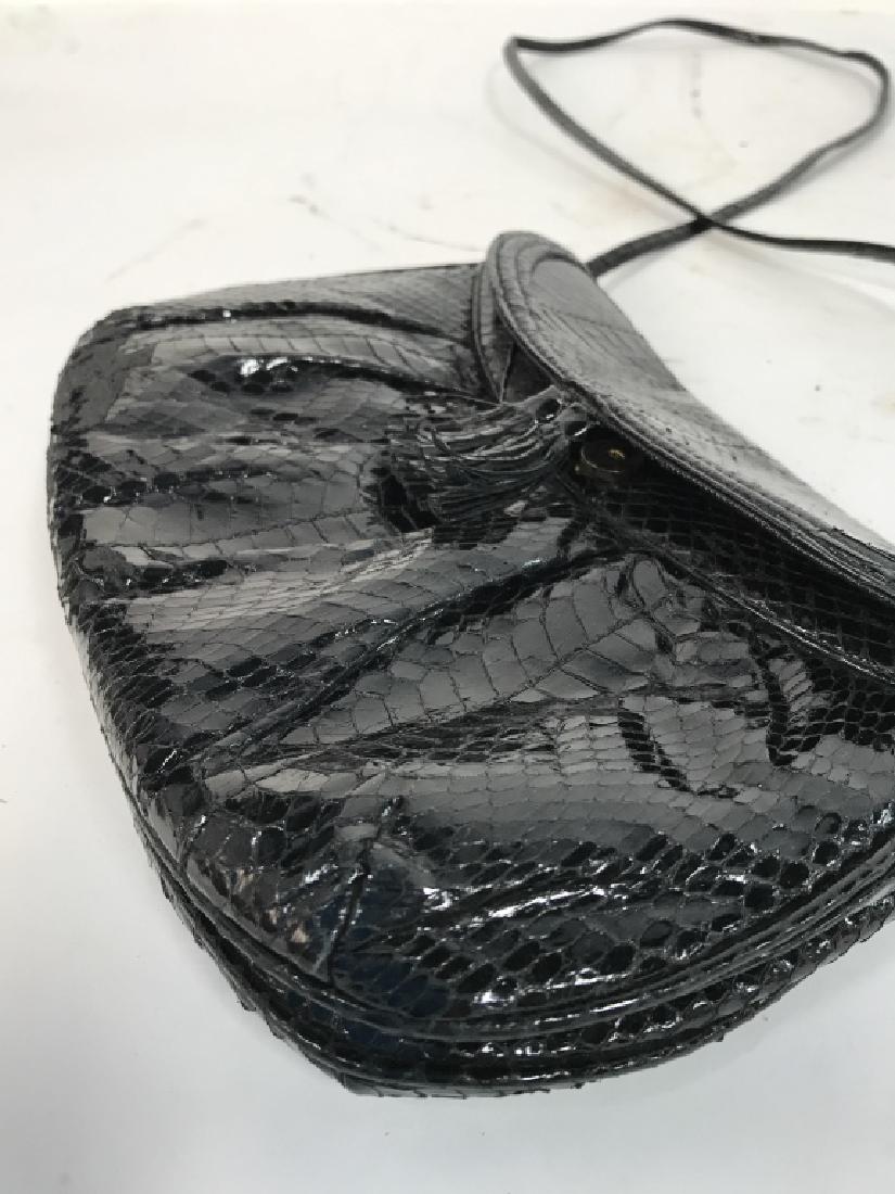 Ladies Snake Skin Luxury Purse: Handbag,, pocketbook, evening bag, purse, shoulderbag, possibly snakeskin or ell skin, shiny leather tone, label reads ASPECTS, Made in Hong Kong, property of Palm Beach, Florida Estate, without shoul