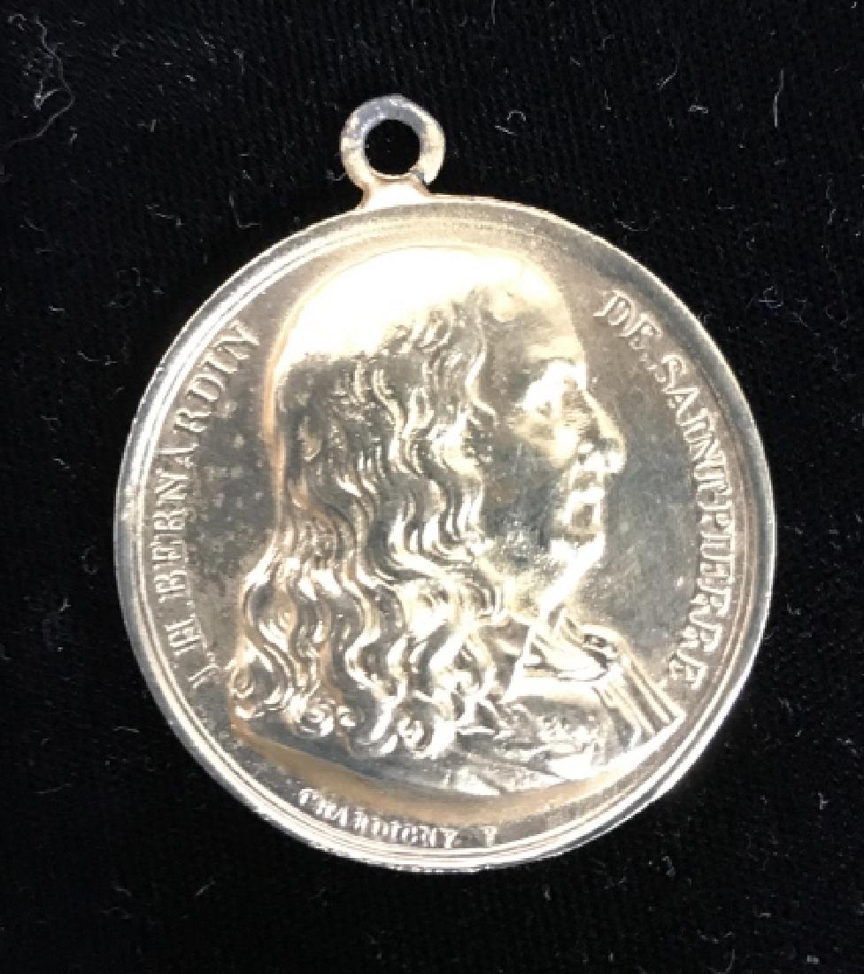 Gold Toned Medal France: French writing on gold toned pendant, medal, measures diameter app 1.5 inches. Vintage estate costume jewelry.
