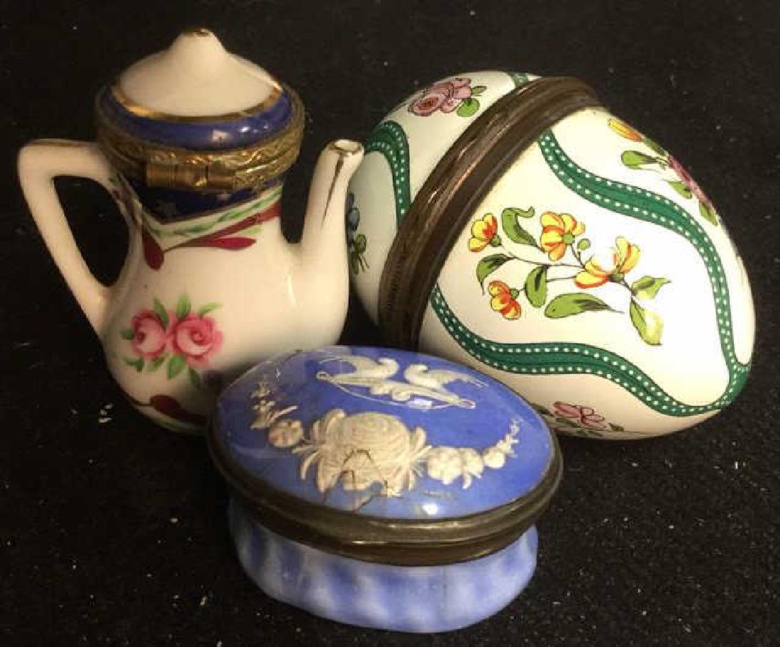 Group 3 Porcelain Lidded Pill Boxes (1 of 17)