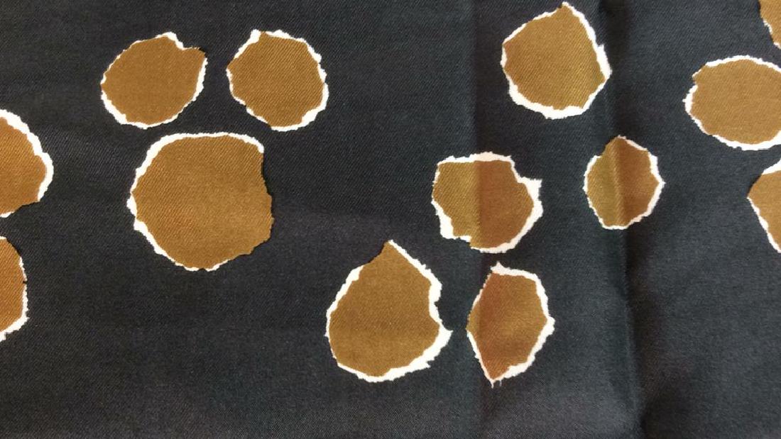 Givenchy Ladies Fashion  Scarf Poss Silk (1 of 10)