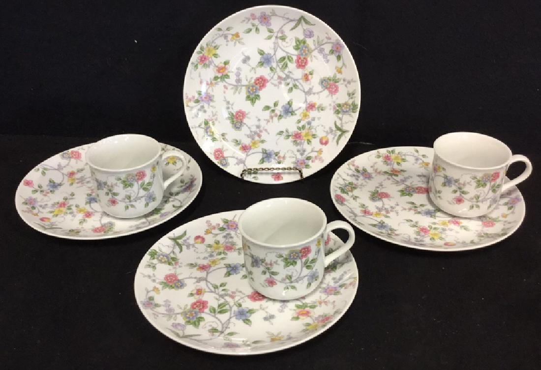 Lot 7 Corona By Andrea Sadek Tea Cups & Plates (1 of 7)